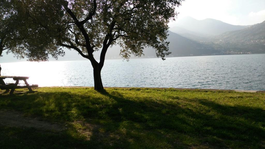 Appartamento Bella Isola Monte Isola Exterior foto